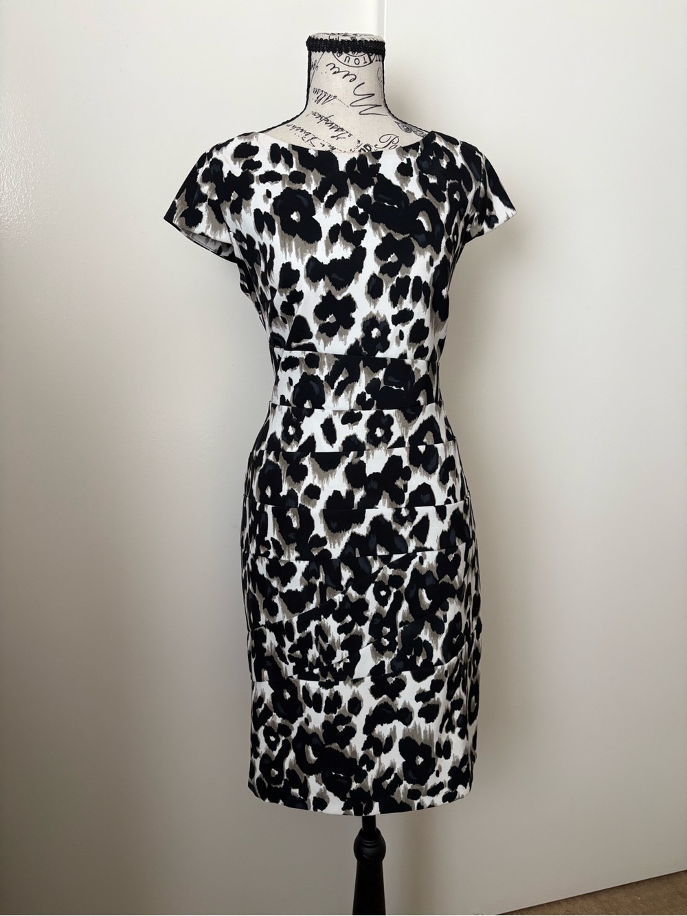 AGB Black and White Leopard-Print Sheath Dress